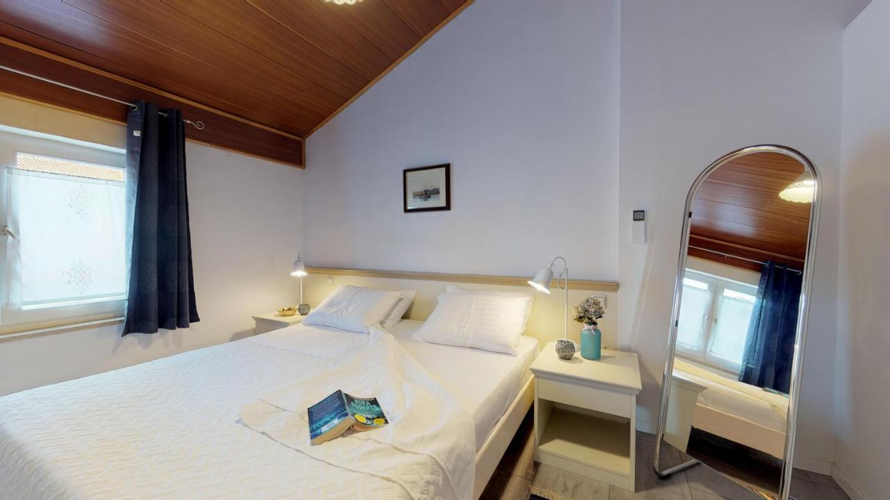Lora Deluxe Superior 5 Star Apartment, Your Piece Of Heaven By The Sea & Park With Sea & Park View Novigrad Istria Eksteriør bilde