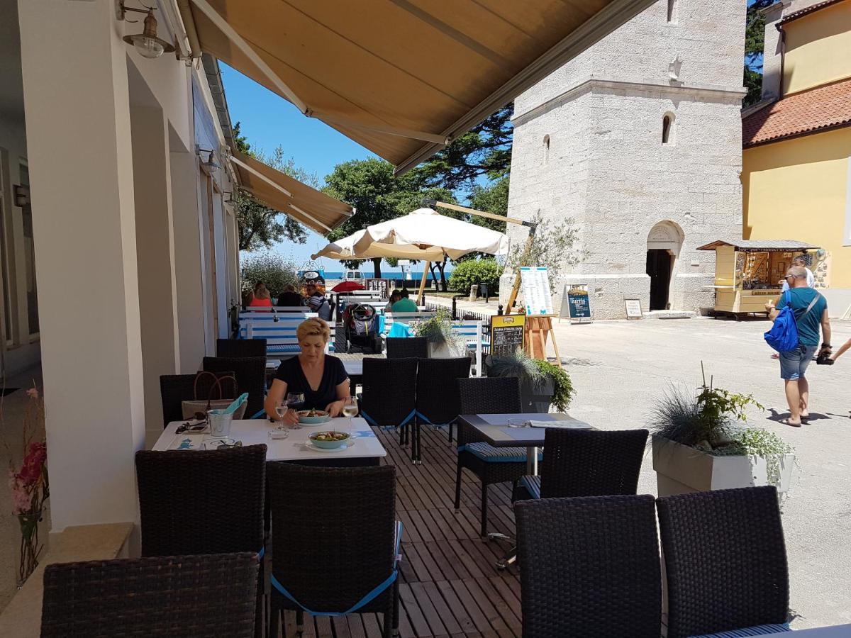 Lora Deluxe Superior 5 Star Apartment, Your Piece Of Heaven By The Sea & Park With Sea & Park View Novigrad Istria Eksteriør bilde