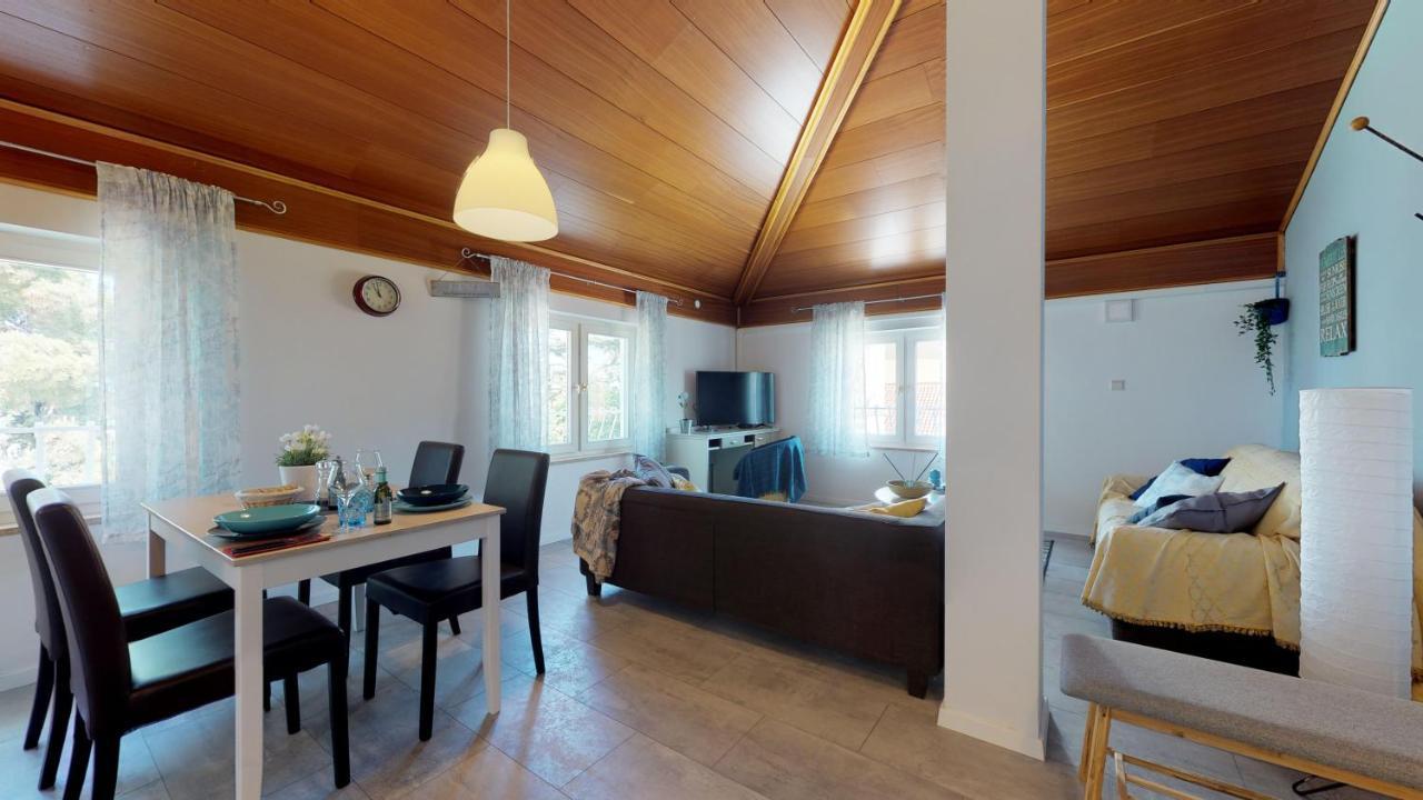 Lora Deluxe Superior 5 Star Apartment, Your Piece Of Heaven By The Sea & Park With Sea & Park View Novigrad Istria Eksteriør bilde