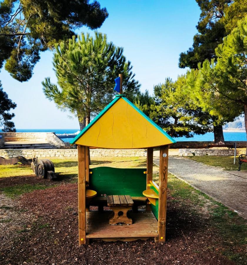 Lora Deluxe Superior 5 Star Apartment, Your Piece Of Heaven By The Sea & Park With Sea & Park View Novigrad Istria Eksteriør bilde