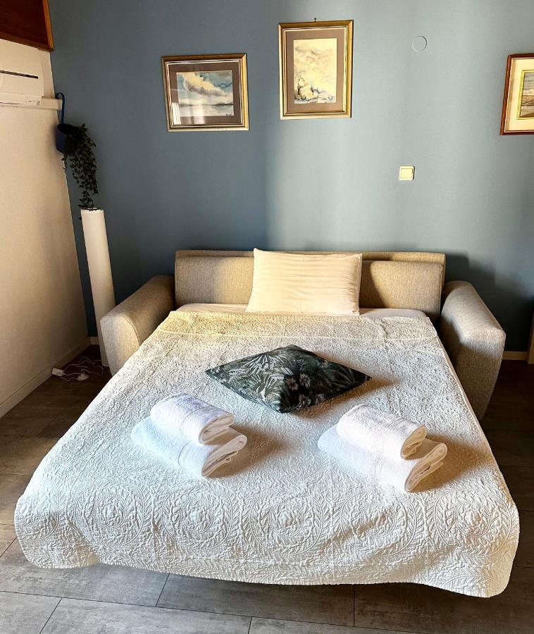 Lora Deluxe Superior 5 Star Apartment, Your Piece Of Heaven By The Sea & Park With Sea & Park View Novigrad Istria Eksteriør bilde